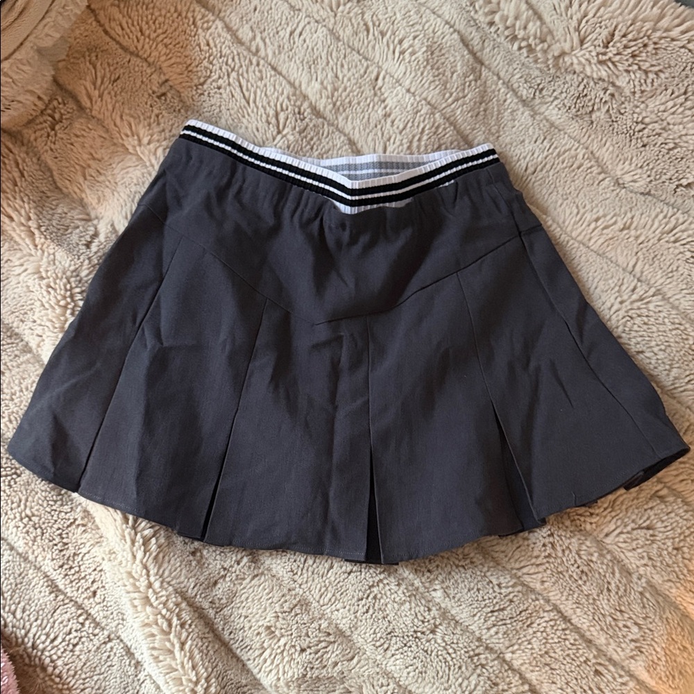 NWOT Dark Grey Women's Skater Skort